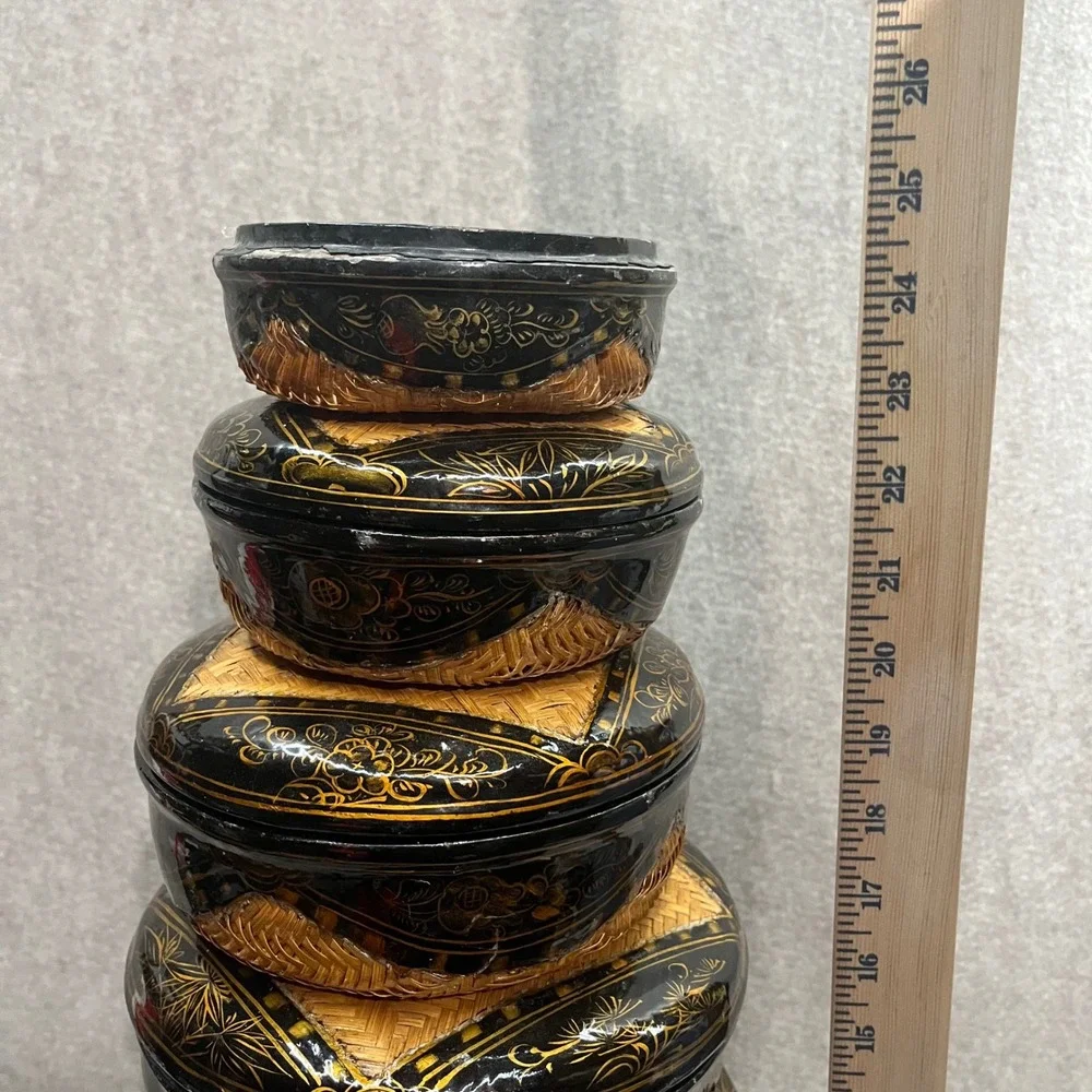 Vintage Hand Painted Black and Gold Lacquer Woven Straw Asian Nesting Boxes‎ Set